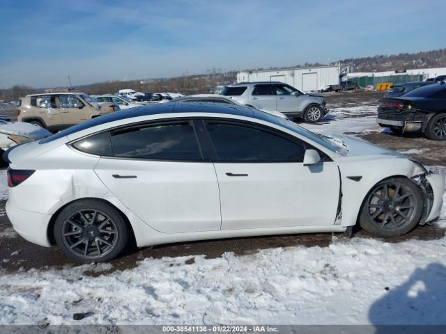 5YJ3E1EA1NF102504 Tesla Model 3 Rear-wheel Drive