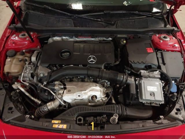 WDD3G4FB7KW020454 Mercedes-Benz A 220 4matic