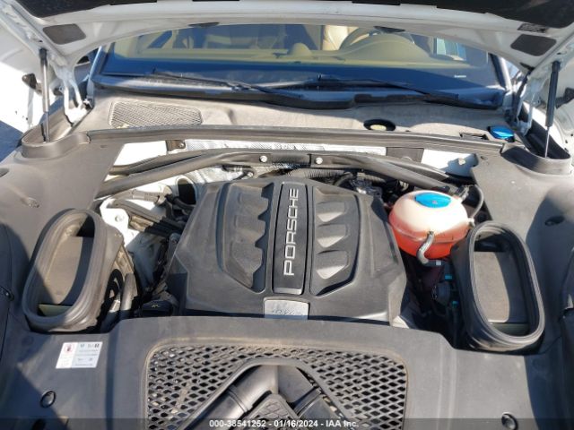 2015 PORSCHE MACAN WP1AB2A5XFLB67153 Photo 9