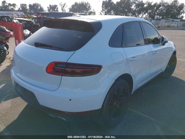 2015 PORSCHE MACAN WP1AB2A5XFLB67153 Photo 3