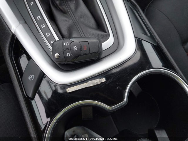 3FA6P0H70GR104107 Ford FUSION SE