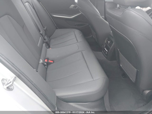 BMW 330I 2019 WBA5R1C51KAK06379 Image 8