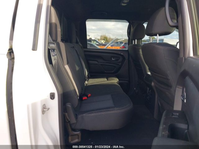 1N6BA1F49JN549526 Nissan Titan Xd Sv Diesel