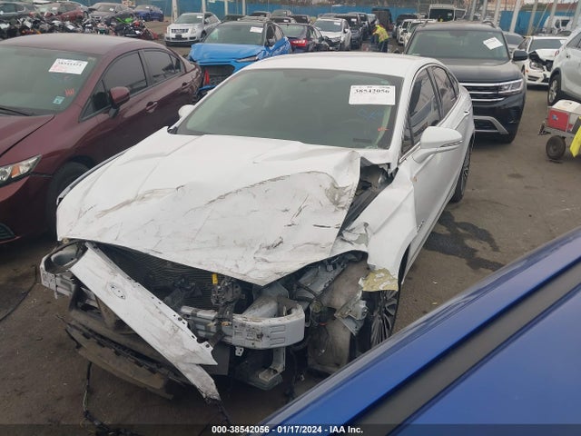 Ford Fusion Hybrid Titanium 2018 3FA6P0RU2JR181654 Image 2