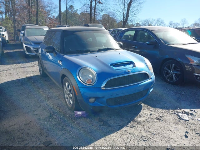 2010 MINI COOPER S WMWMF7C52ATW89732 Photo 0