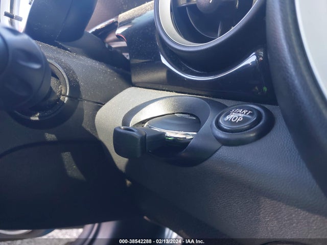 2010 MINI COOPER S WMWMF7C52ATW89732 Photo 10