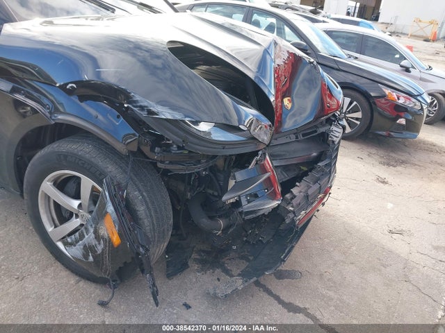 2018 PORSCHE MACAN WP1AA2A52JLB03667 Photo 5