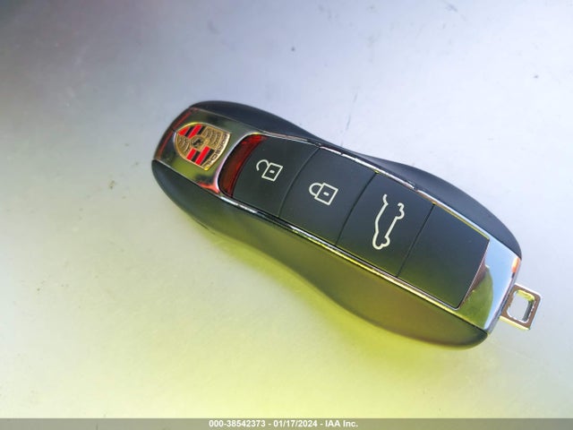 2022 PORSCHE MACAN WP1AA2A57NLB10393 Photo 10