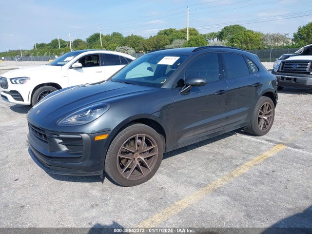 2022 PORSCHE MACAN WP1AA2A57NLB10393 Photo 1