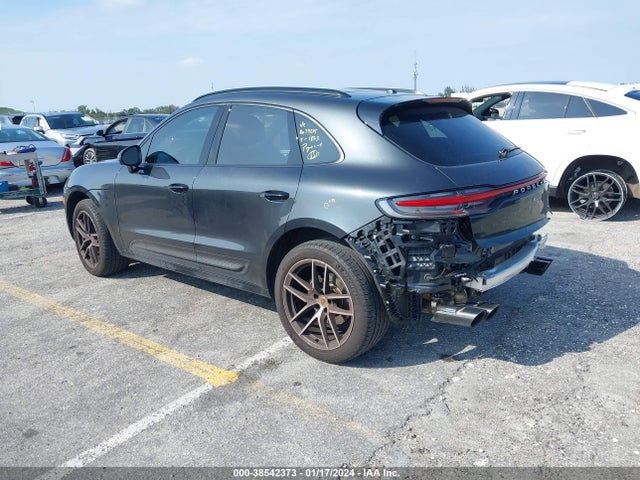 2022 PORSCHE MACAN WP1AA2A57NLB10393 Photo 2