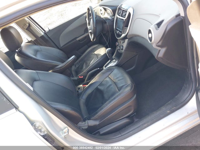 Chevrolet Sonic Premier Auto 2017 1G1JF5SB7H4114539 Image 5