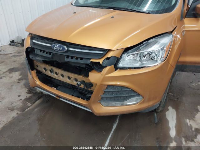 1FMCU9GXXGUC11584 Ford ESCAPE SE