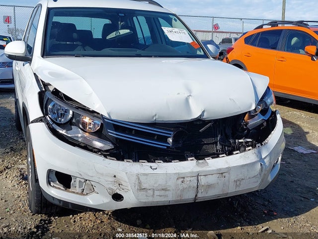 2016 VOLKSWAGEN TIGUAN S VIN: WVGAV7AX0GW600241