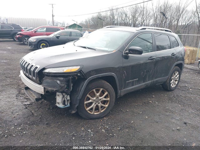 1C4PJMLX8JD502101 Jeep Cherokee Latitude Plus 4x4