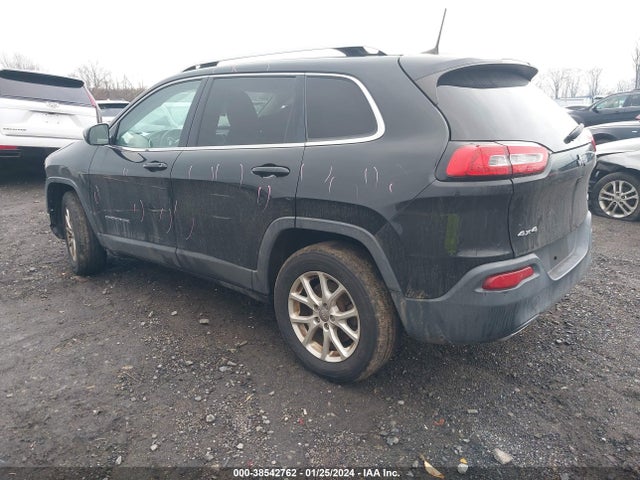 1C4PJMLX8JD502101 Jeep Cherokee Latitude Plus 4x4