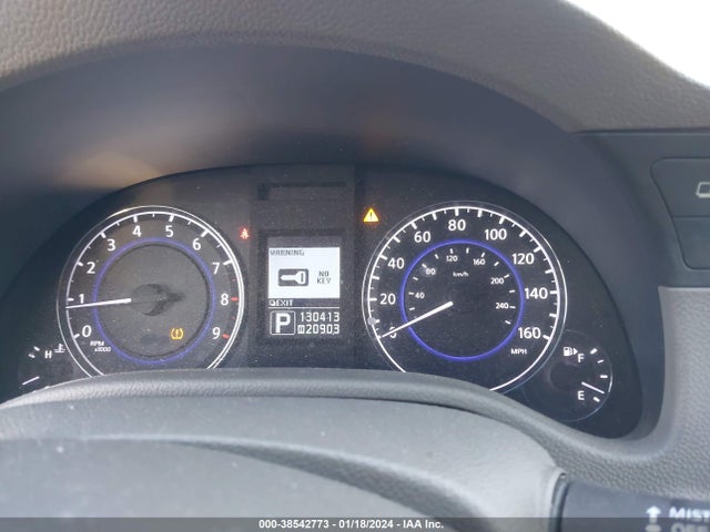 2011 INFINITI G37X VIN: JN1CV6AR2BM350050