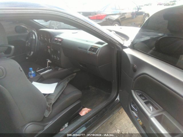 2C3CDYBT5EH158218 Dodge Challenger R/t