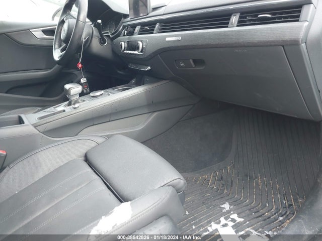 WAUENCF55JA074003 Audi A5 2.0t Premium