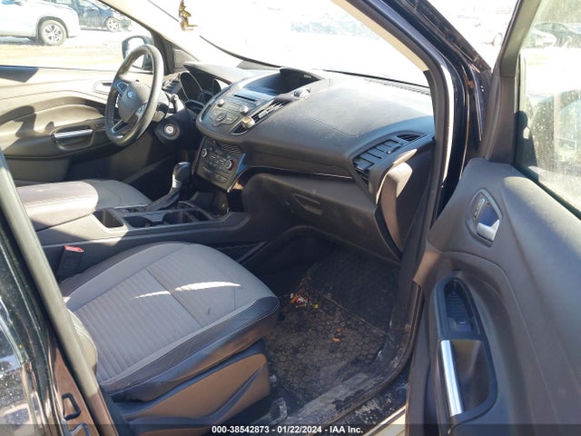 Ford ESCAPE SE 2017 1FMCU0GD6HUB29936 Image 5