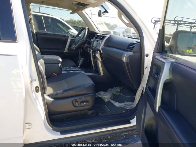 Toyota 4runner Sr5 Premium 2016 JTEZU5JRXG5113274 Image 5