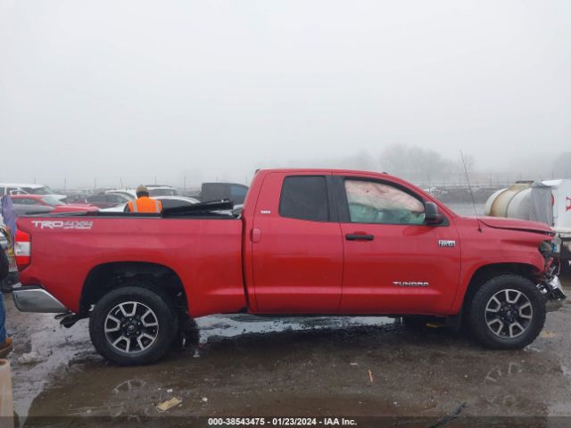 5TFUW5F17EX353511 Toyota Tundra Sr5 5.7l V8