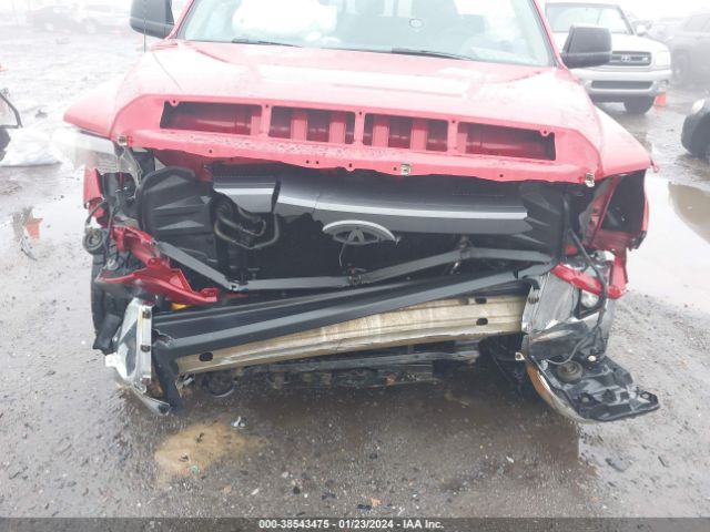 5TFUW5F17EX353511 Toyota Tundra Sr5 5.7l V8