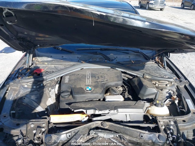 BMW 320i 2016 WBA8E1G59GNT35344 Image 10