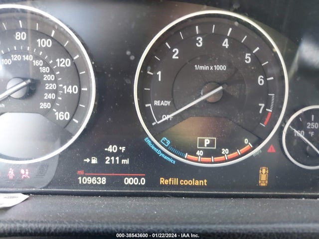 BMW 320i 2016 WBA8E1G59GNT35344 Image 7