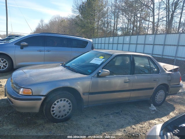 1993 HONDA ACCORD LX VIN: 1HGCB765XPA119148