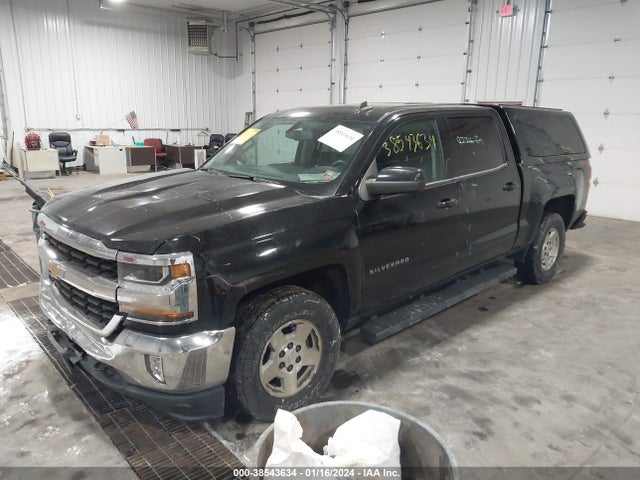Chevrolet Silverado 1500 1lt 2018 3GCUKREC7JG217397 Image 2