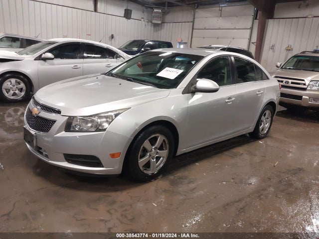 Chevrolet Cruze 1lt Auto 2014 1G1PC5SB1E7101637 Image 2