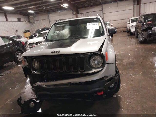 ZACCJBCB8HPG29658 Jeep Renegade Trailhawk 4x4