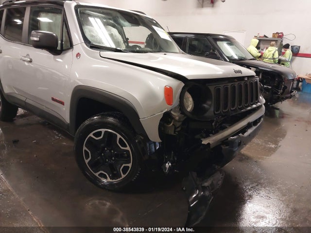 ZACCJBCB8HPG29658 Jeep Renegade Trailhawk 4x4