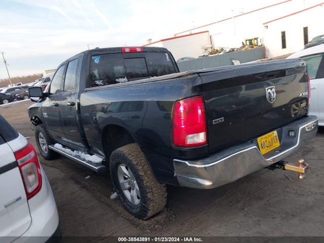 1C6RR7GG7HS704387 RAM 1500 Slt Quad Cab 4x4 6'4 Box