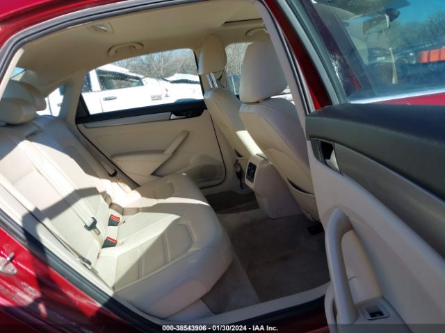 2015 VOLKSWAGEN PASSAT 1VWBV7A32FC108930 Photo 7