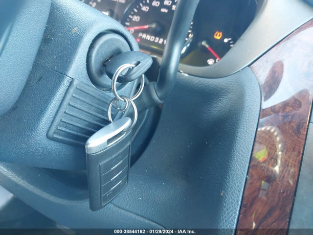 2009 CADILLAC DTS STANDARD VIN: 1GEEK90Y99U550353