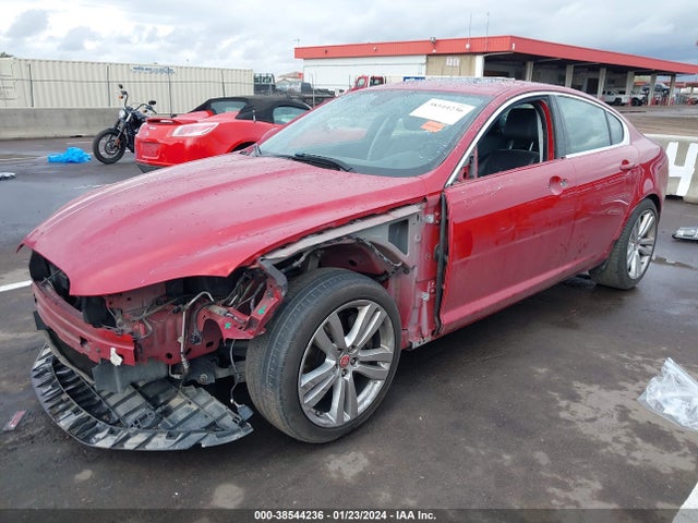 2013 JAGUAR XF SAJWJ0EF3D8S90747 Photo 1