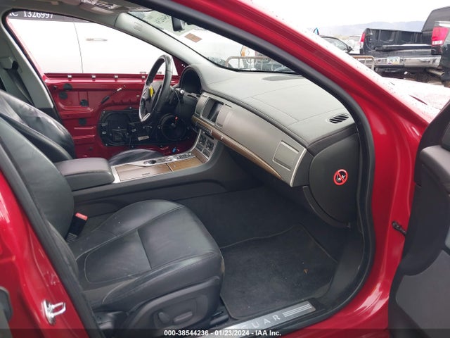 2013 JAGUAR XF SAJWJ0EF3D8S90747 Photo 4