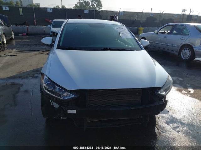 Hyundai ELANTRA SEL 2018 5NPD84LF9JH246051 Image 13