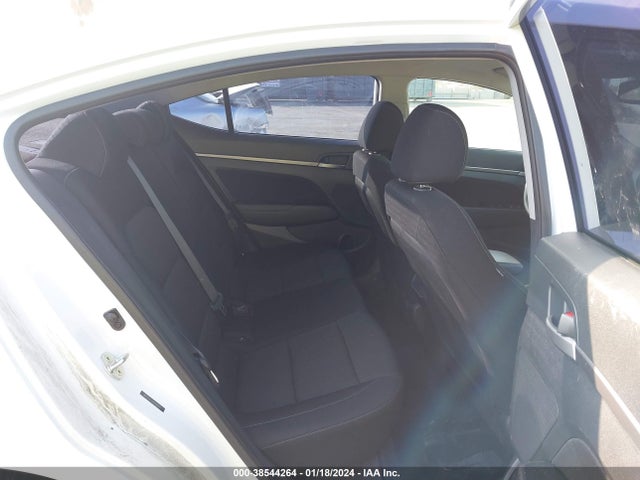 2018 HYUNDAI ELANTRA SEL VIN: 5NPD84LF9JH246051