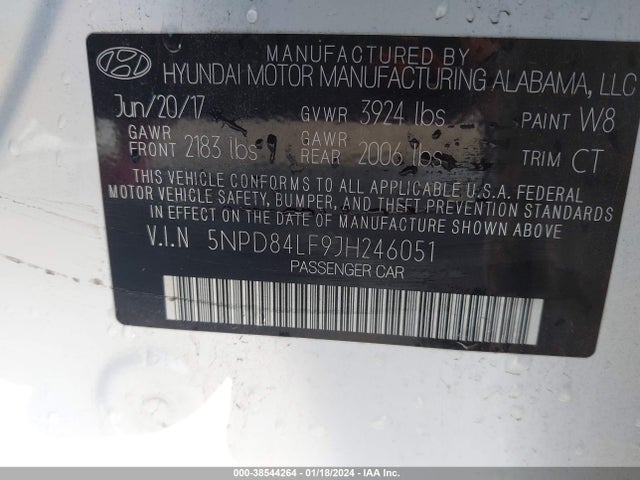 2018 HYUNDAI ELANTRA SEL VIN: 5NPD84LF9JH246051