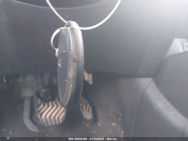 Nissan ROGUE SV 2017 JN8AT2MT6HW384259 Image 11