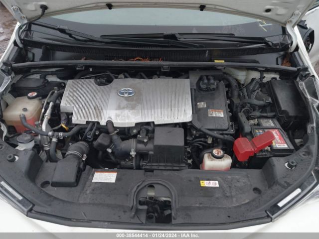 JTDKARFU4J3056009 Toyota Prius Three Touring
