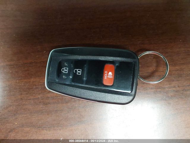 JTDKARFU4J3056009 Toyota Prius Three Touring