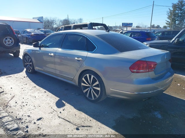1VWBN7A39EC004434 Volkswagen Passat 2.0l Tdi Se
