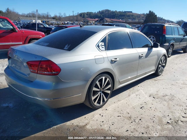 1VWBN7A39EC004434 Volkswagen Passat 2.0l Tdi Se