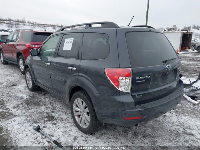 2012 SUBARU FORESTER 2.5X PREMIUM VIN: JF2SHADC0CH447284