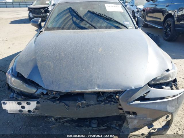 JTHBA1D2XH5058654 Lexus IS 200T