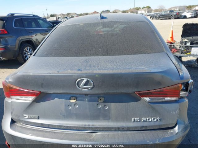 JTHBA1D2XH5058654 Lexus IS 200T