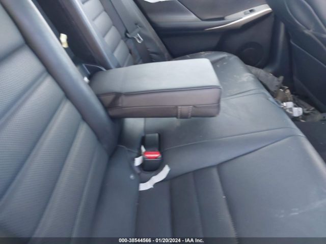 JTHBA1D2XH5058654 Lexus IS 200T